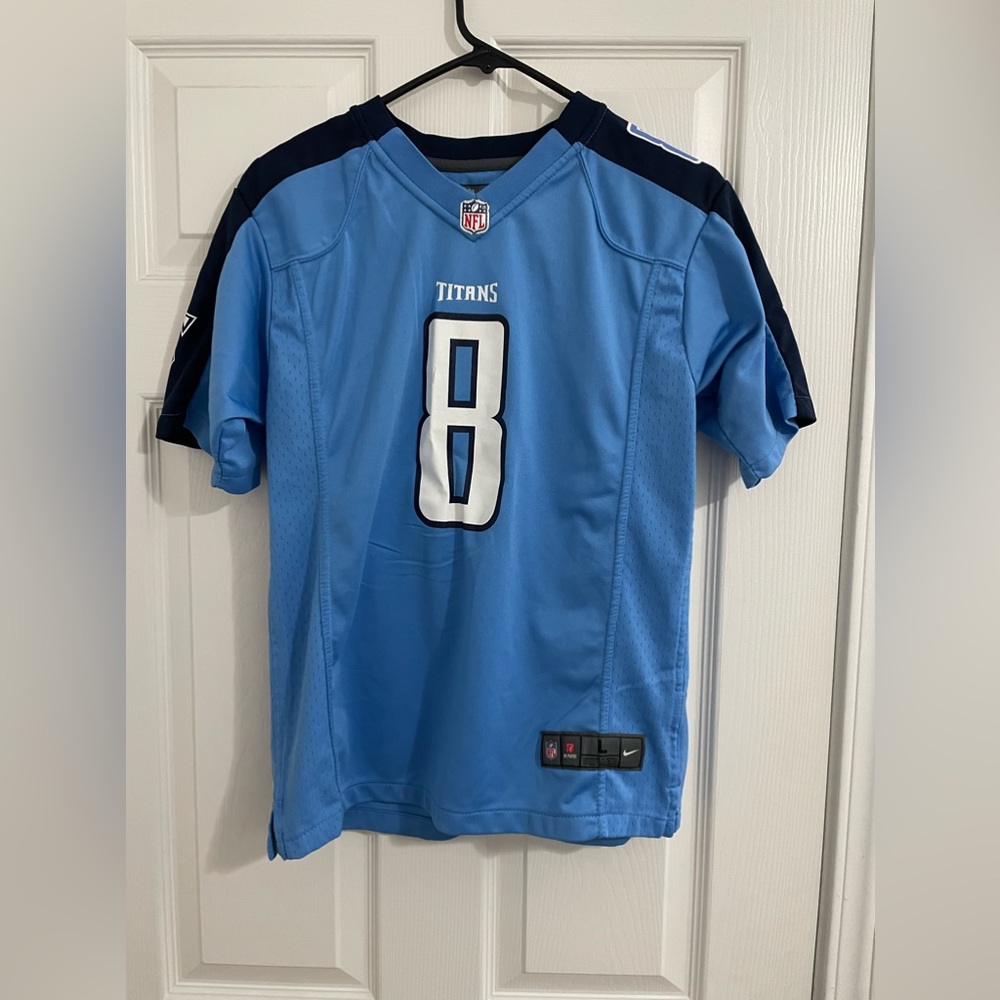 Tennessee Titans Marcus Mariota Nike Light Blue Jeresy Sz L youth